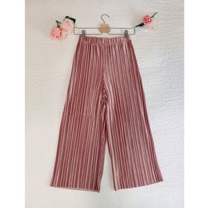 TOPSHOP | Pink Velvet Pleaded Plants